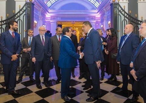 ഹമദ് രാജാവിന് വാഷിംഗ്ടണില് സ്വീകരണം നല്കി