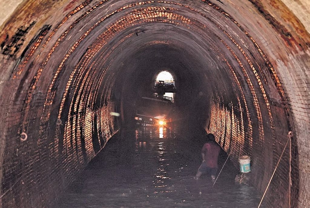 ദേശീയ ജലപാത യാഥാര്ഥ്യമാകുന്നു, ആക്കുളം-ചേറ്റുവ പാത ഉദ്ഘാടനം ഈ മാസം