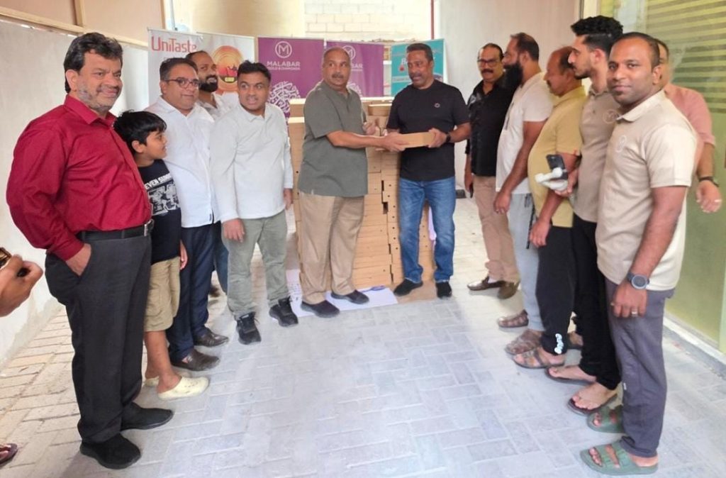 ജി.എം.എഫ്. ബഹ്റൈൻ റമദാൻ ഭക്ഷണവിഭവങ്ങൾ ഹലായ ക്യാമ്പിൽ തൊഴിലാളി ക്യാമ്പിൽ വിതരണം നടത്തി