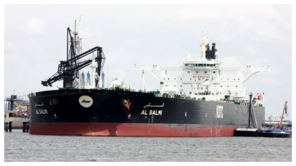 ദുബായ് തീരത്ത് കുവൈത്ത് എണ്ണക്കപ്പലിന് നേരെയുണ്ടായ ഡ്രോൺ ആക്രമണം; എണ്ണച്ചോർച്ചയില്ലെന്ന് ദുബായ് അധികൃതർ