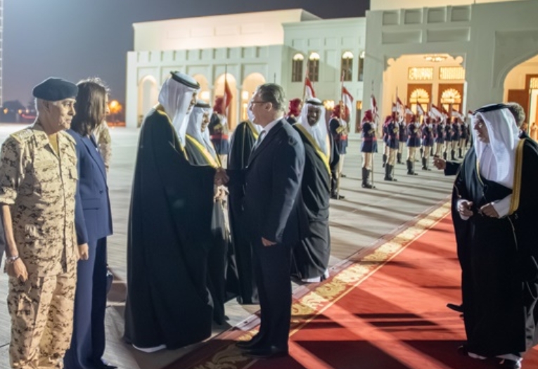 ബ്രിട്ടീഷ് പ്രധാനമന്ത്രി ബഹ്റൈന് സന്ദര്ശിച്ചു