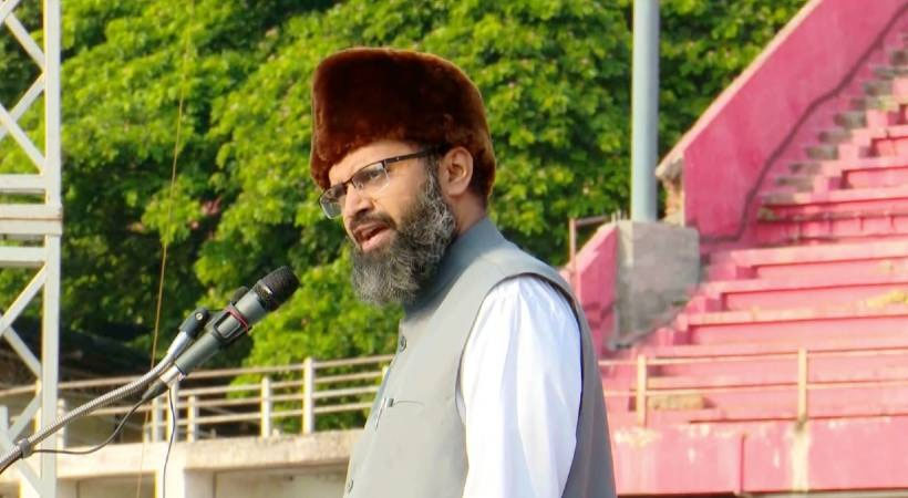 ‘ഇസ്ലാമിൽ ലിംഗവിവേചനമില്ല; സ്ത്രീകൾ പുറത്തിറങ്ങരുതെന്ന് എവിടെയും പറയുന്നില്ല’; കാന്തപുരത്തിന്റെ നിലപാട് തള്ളി പാളയം ഇമാം